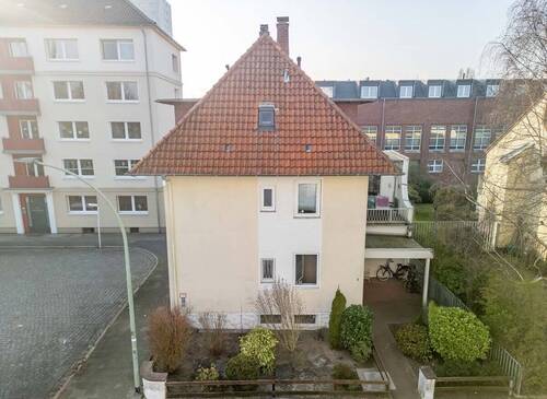 Bild 2 - 8 Zimmer Mehrfamilienhaus, Wohnhaus zum Kaufen in Bremerhaven