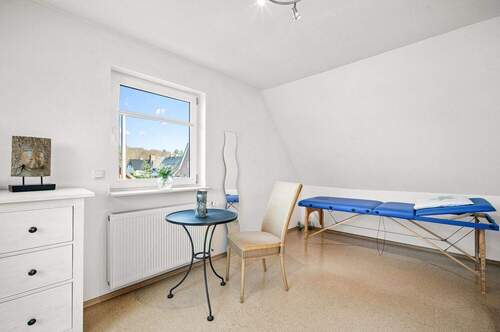 Kinderzimmer/Büro - 