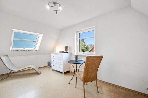 Kinderzimmer/Büro - 