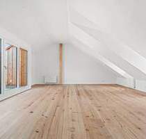 Kernsanierter Dachgeschosswohnung im Herzen von Radolfzell - Effizient, Stylisch und Charmant