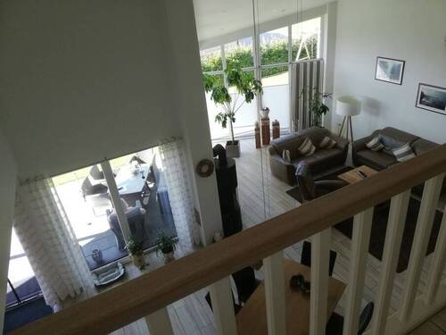 a42791dc-5418-4dd0-8849-a4d45da2f9a5.jpg - 