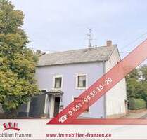 Greimerath: Haus mit Holzpelletheizung in ruhiger Lage und großen Nutzflächen, mit Garten und Scheune!