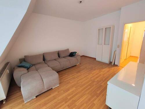 Wohnzimmer - 2 Zimmer Etagenwohnung zur Miete in Berlin