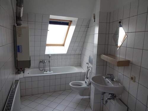 03 Badezimmer - 2 Zimmer Etagenwohnung in Salzwedel