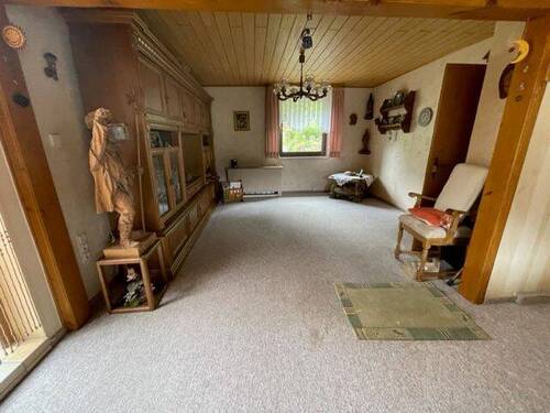 Blick vom Wohn in den Essbereich - 