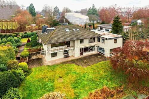 Vogelperspektive - Ihr privates Naturparadies - Wohnen auf ca. 500 m² Wohn- und Nutzfläche im Ahrensburger Villenviertel