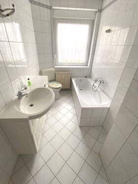 Tageslichtbad - Etagenwohnung mit 64,60 m&sup2; in Gotha zum Kaufen