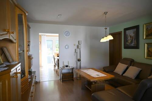  Wohnzimmer - 4 Zimmer Reihenmittelhaus in Essen / Stoppenberg
