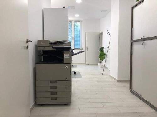 Flur - Büro in Monheim am Rhein