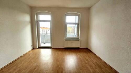 20251118_103451.jpg - 2-Raumwohnung mit großem Balkon