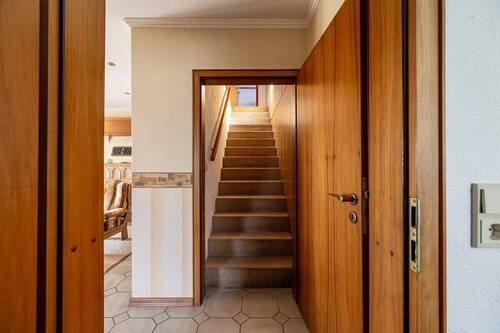 Treppenaufgang in das Dachgeschoss - 