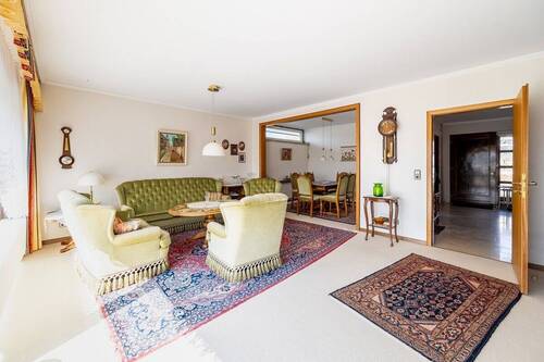 EG Wohnzimmer mit Blick zum Esszimmer - Einfamilienhaus mit 212,90 m&sup2; in Wurster Nordseeküste zum Kaufen