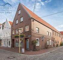 Zentrales Wohn- und Geschäftshaus mit 6 Einheiten und Ausbaureserve zu verkaufen - Glückstadt