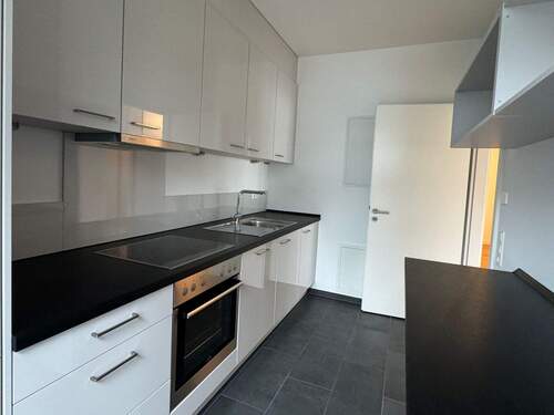 ... und kleinem Essplatz - 