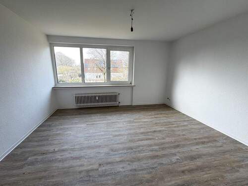 Wohnzimmer - 3 Zimmer Etagenwohnung zur Miete in Geestland