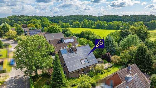 Willkommen in Boksee - Großzügiges Ein-Zweifamilienhaus mit großem Garten in Feldrandlage in Boksee