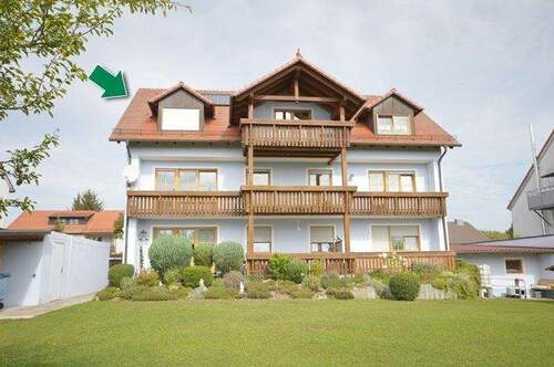 Mansardenwohnung - Für Wochenendheimfahrer oder für den Single! Gemütliche 2,5-Zimmer-DG-Wohnung in Neumarkt-Woffenbach