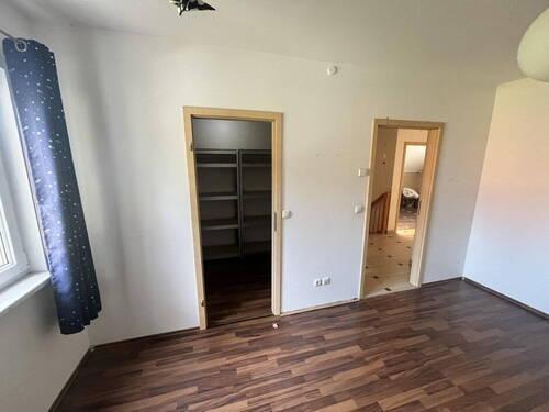 Huaptschlafzimmer/Begehbarer - 