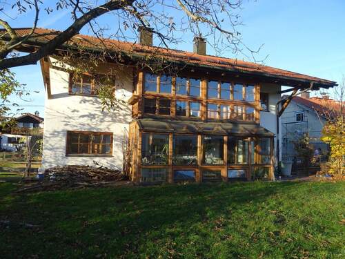 Südseite - 8 Zimmer Mehrfamilienhaus, Wohnhaus in Grabenstätt