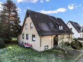Außenaufnahme - Viel Platz für Familie & Generationen: 2 Familienhaus mit weitläufigem Grundstück!