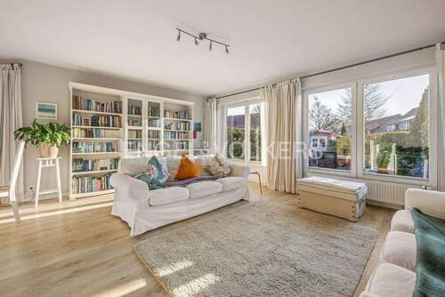 Wohnzimmer - Reihenendhaus mit 107,00 m&sup2; in Norderstedt zum Kaufen