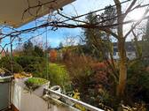 Maisonette in Baldham - Leben auf 160 m²: Sehr helle Maisonette-Wohnung mit Balkon in absolut ruhiger Lage