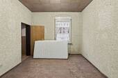 8. Schlafzimmer 1 - 