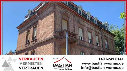 Headfoto - Stilvolles 6-Familien-Gründerzeithaus mit Hof, 3 Garagen und idyllischem Garten in Osthofen!