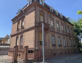 Gebäude - 1 Zimmer Mehrfamilienhaus, Wohnhaus zum Kaufen in Osthofen