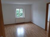 Wohnzimmer - 2 Zimmer Etagenwohnung in Aschersleben