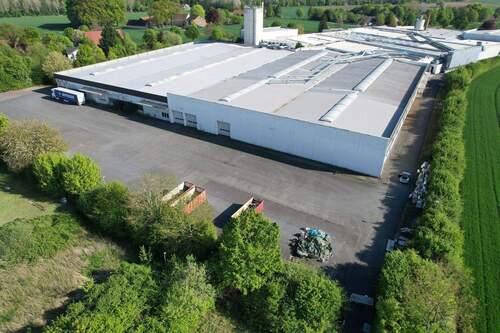Drohne - Halle zur Miete in Pr. Oldendorf