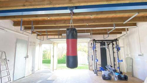 Garage mit Stahlträger - 