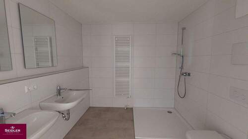 Innenliegendes Badezimmer - 