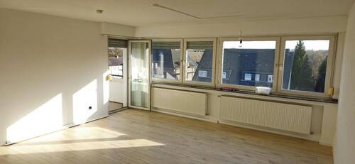 Bild 1 - Geräumige helle Dachgeschosswohnung mit Balkon im Stadtteil Suderwich