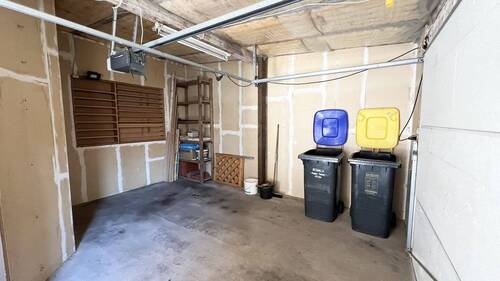 Garage - 