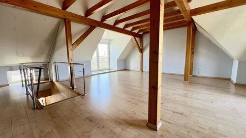 Dachgeschoss - 4 Zimmer Doppelhaushälfte zum Kaufen in Coswig