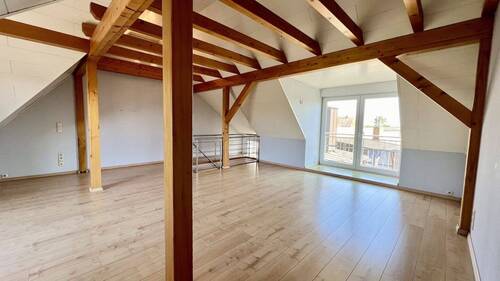 Dachgeschoss - 4 Zimmer Doppelhaushälfte in Coswig