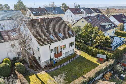 Außenbild - 9 Zimmer Mehrfamilienhaus, Wohnhaus zum Kaufen in Stuttgart