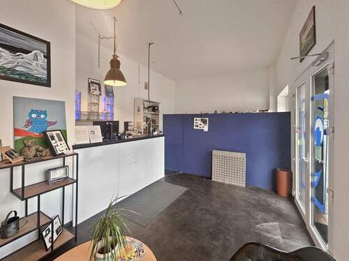 Praktisch geschnittene Ladenfläche, vielseitig nutzbar - 2 Zimmer Gewerbeobjekt (Büro, Produktion, Verkauf) in Hamburg