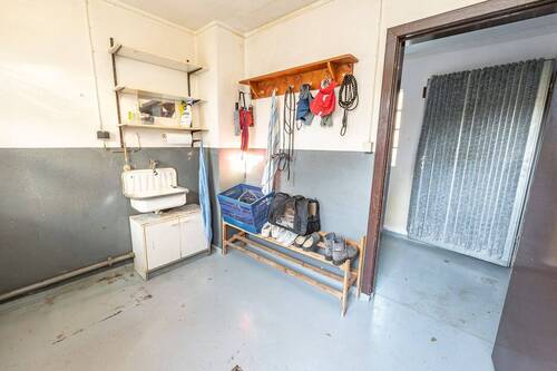 Nebengebäude - Garage - 