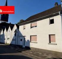 Wohnbaugrundstück mit Baugenehmigung in zentraler Lage! - Altbestand vermietet! - Mühlheim