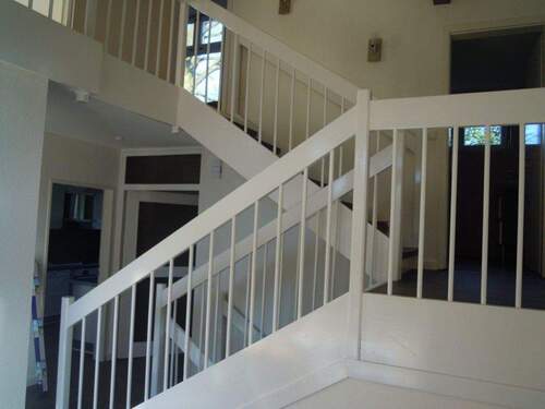 Treppe Salon Zugänge Küche Bad - 