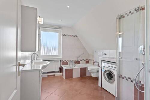 Modernes Badezimmer - 