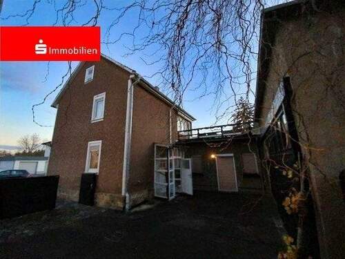 Hofansicht - 4 Zimmer Einfamilienhaus zum Kaufen in Gotha