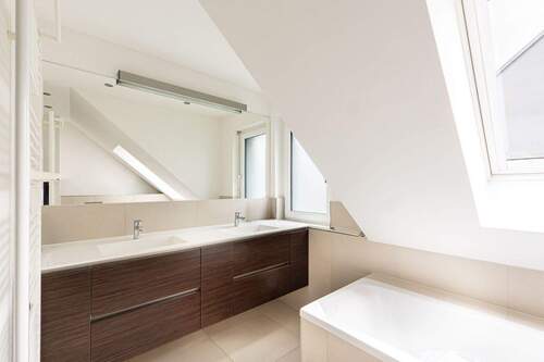 Badezimmer - 4 Zimmer Etagenwohnung in Ludwigsburg