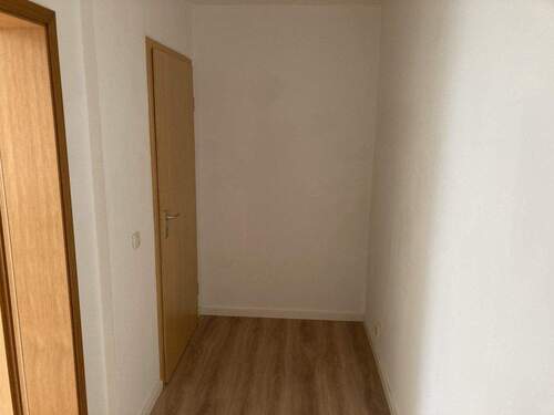 Flur - Etagenwohnung mit 76,10 m² in Zwickau zur Miete