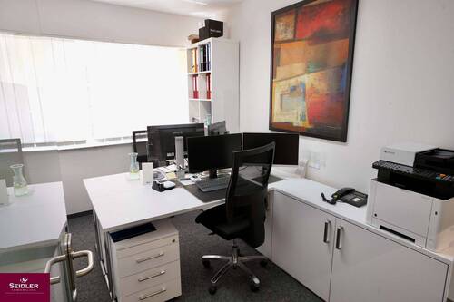 Büro EG - Büro mit 235,10 m&sup2; in Breisach am Rhein zur Miete