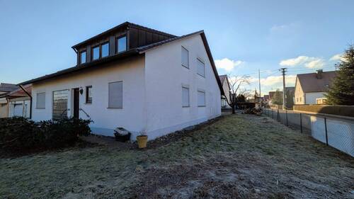 Seitenansicht - Einfamilienhaus mit 202,00 m² in Burgau zum Kaufen