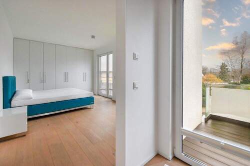 Schlafzimmer und Balkon - 