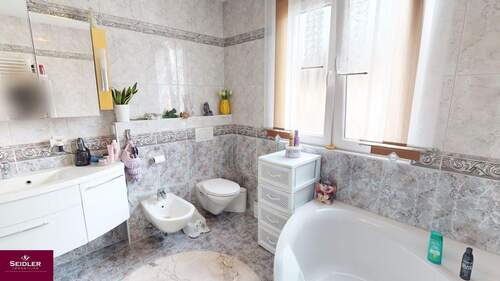 2.OG- Tageslichtbadezimmer - 